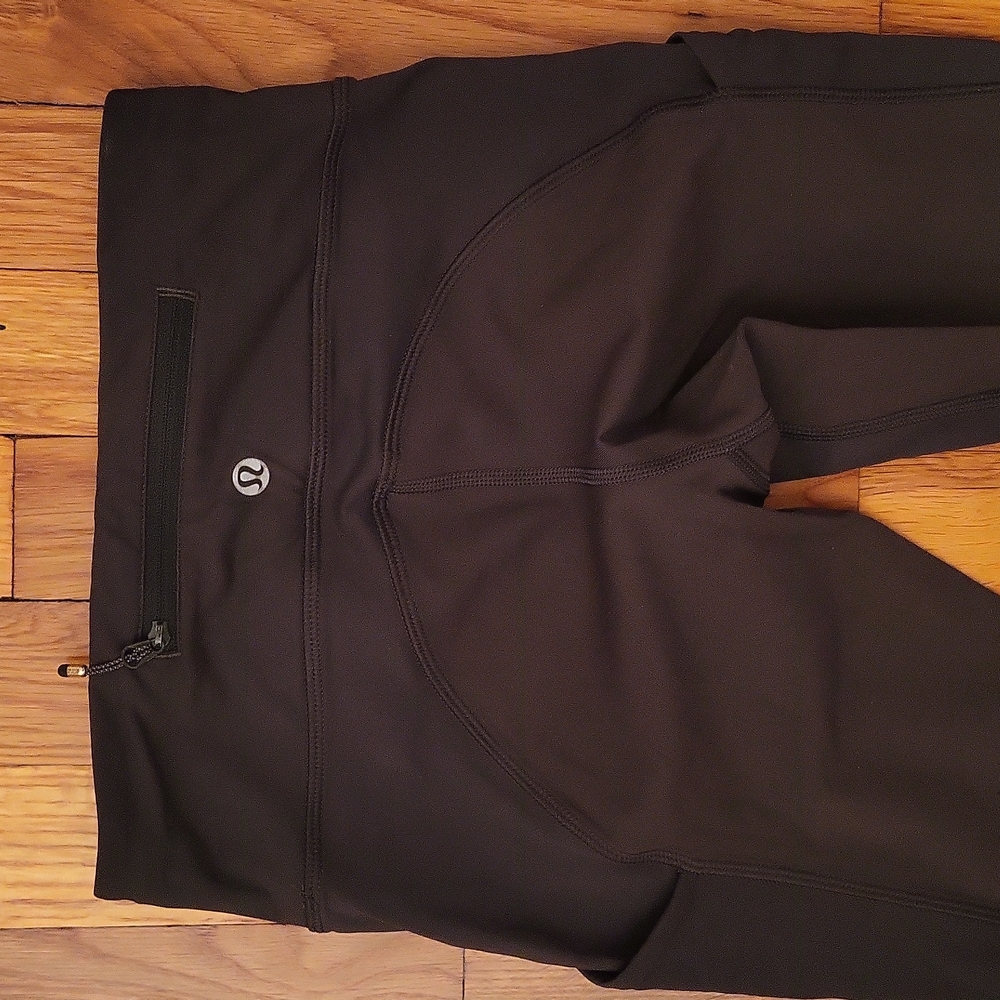Lululemon Athletica Leggings with Pockets